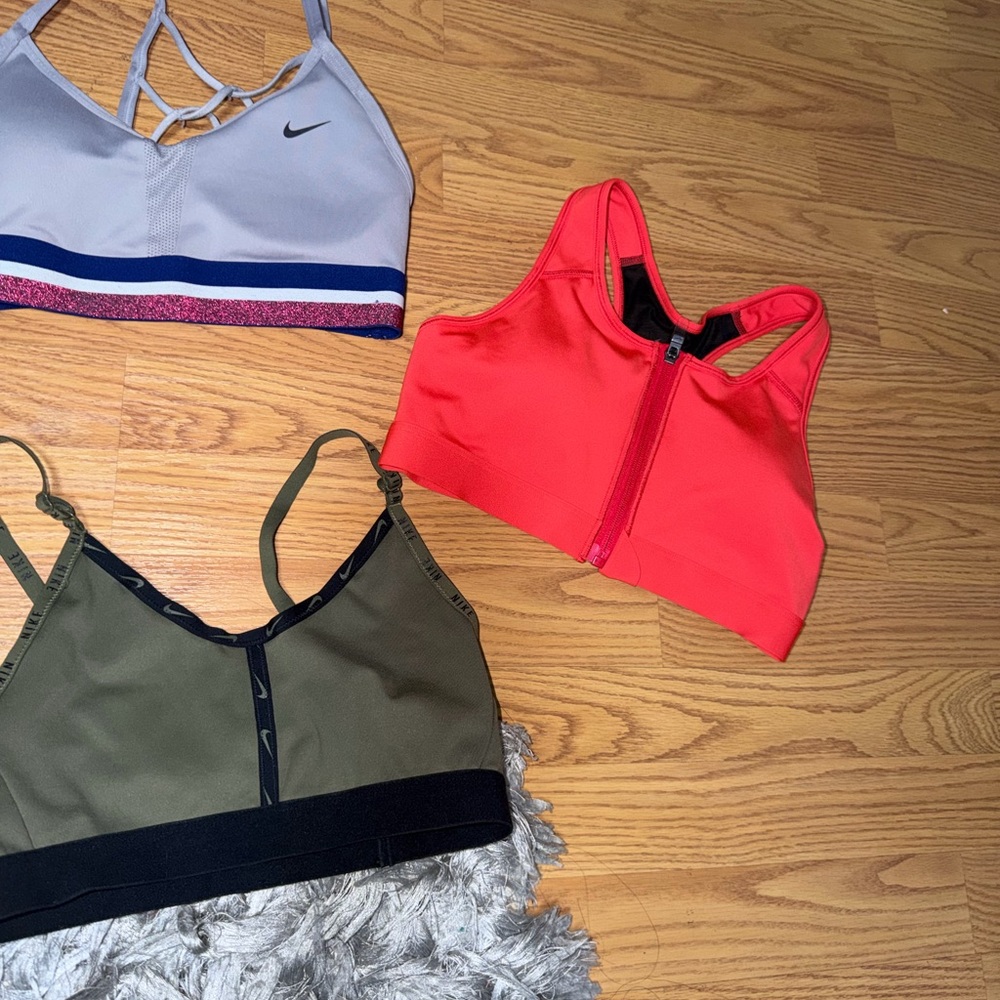 Nike sports bra - Picture 4 of 4